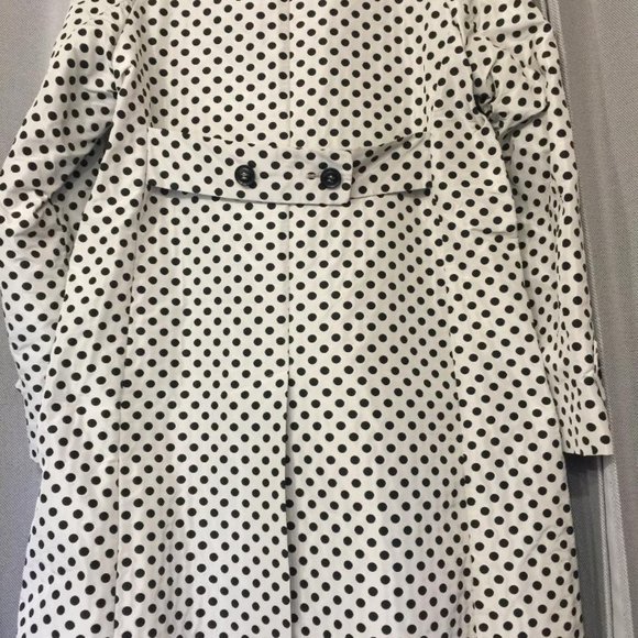 Weekend MaxMara  - Polka Dot Coat for Spring - Picture 5 of 8